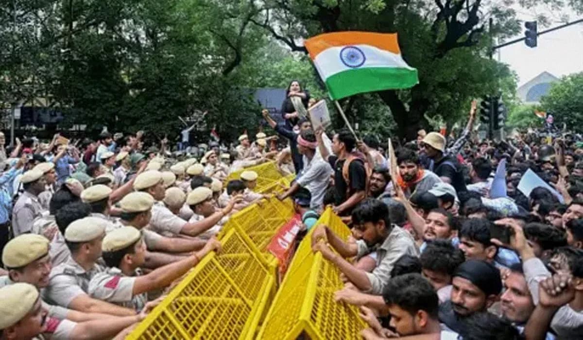 सीजेपी आंदोलन का बदलता स्वरूप: सरकारी संस्थानों पर अराजक भीड़ का दबाव बनाने की रणनीति