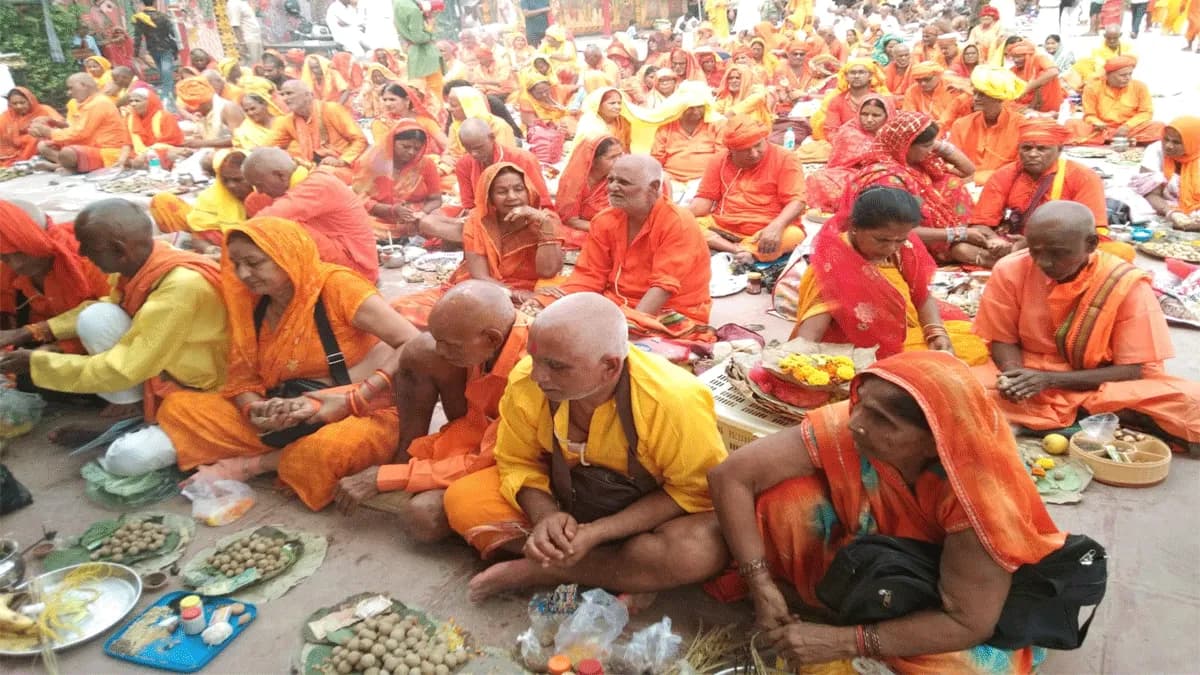 पितृपक्ष का तर्पण एक क्रिया तो समर्पण एक भाव